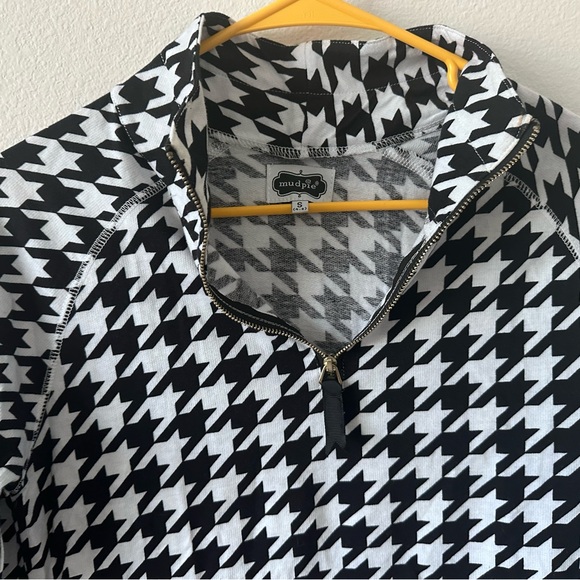 Mud Pie Houndstooth Quarter-Zip Pullover – Size S - Picture 4 of 6